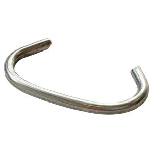 Grampos Alicate | Alicates de Estofador | Automóveis Clássicos, Automóvel, Decoração, Ferroviária, Náutica | A CarStuff - Tudo para Estofos e Estofadores é lider nacional no fornecimento de peles, tecidos, napas, lonas, capotas, alcatifas, ferramentas e tudo para estofos em automóveis, clássicos, náutica, ferroviária, aeronáutica e decoração.