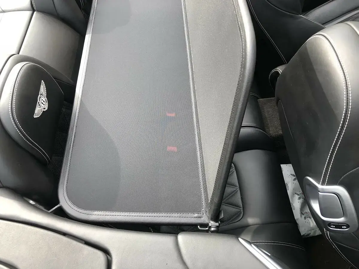 Guarda-vento / anti-turbilhão para Bentley Continental GTC ano 12-19 - Vista 4