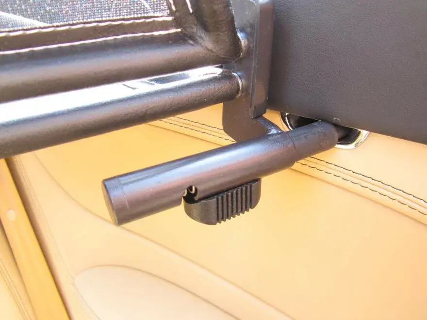 Guarda-vento para Bentley Continental GTC ano 06-12 - Vista 4