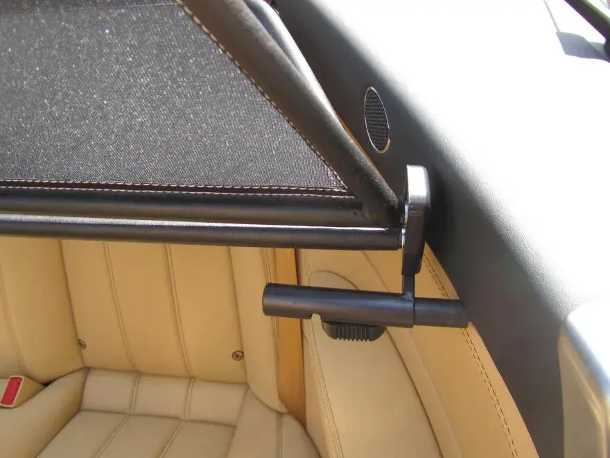 Guarda-vento para Bentley Continental GTC ano 06-12 - Vista 5